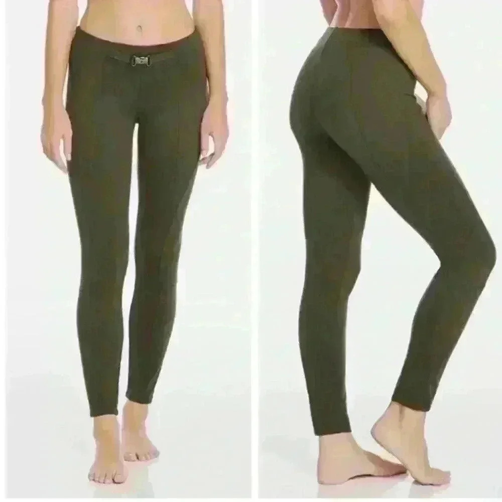 Fabletics Polaris Pant‎ w/ Buckle Leggings size M
